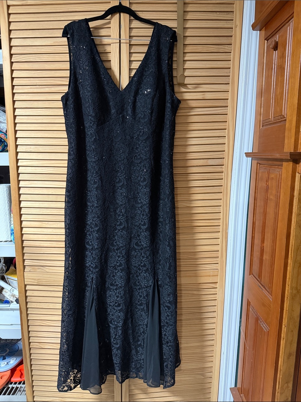 Classic Black Lace Maxi Dress with V-Neck